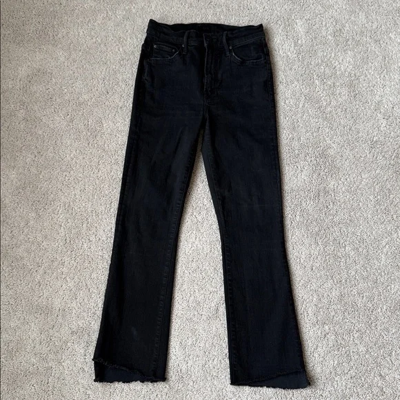 MOTHER The Insider Crop Step Fray JeansSize 25Color Not Guilty
